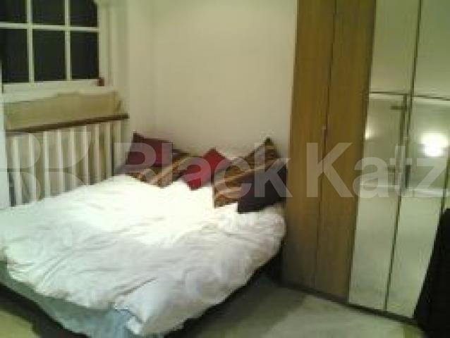 			NEW INSTRUCTION & MUST SEE !!!!, 1 Bedroom, 1 bath, 1 reception Flat			 Tottenham Road, DE BEAUVOR TOWN N1